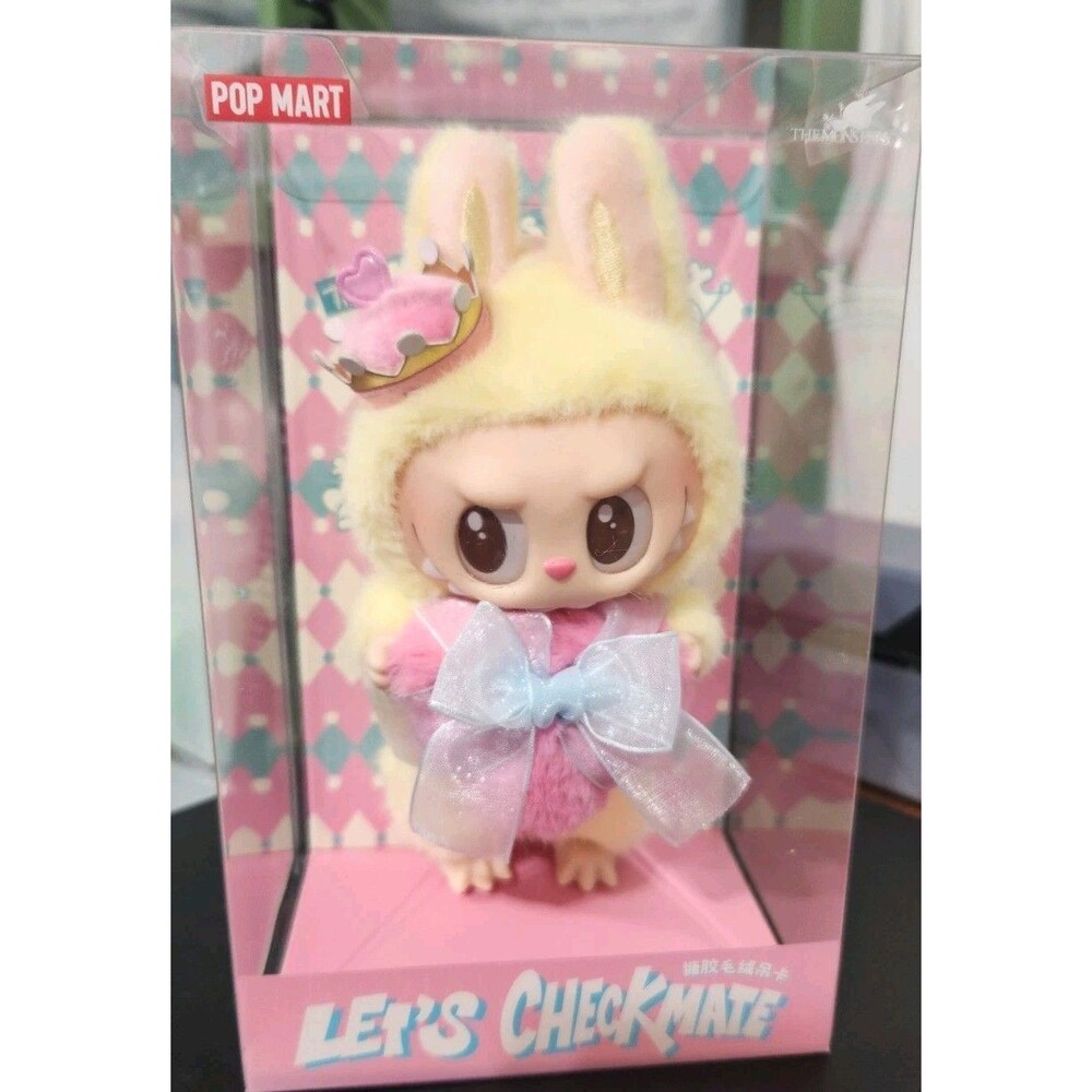 Labubu Authentic Pop Mart- Checkmate Queen Let's Checkmate Monster Yellow Heart